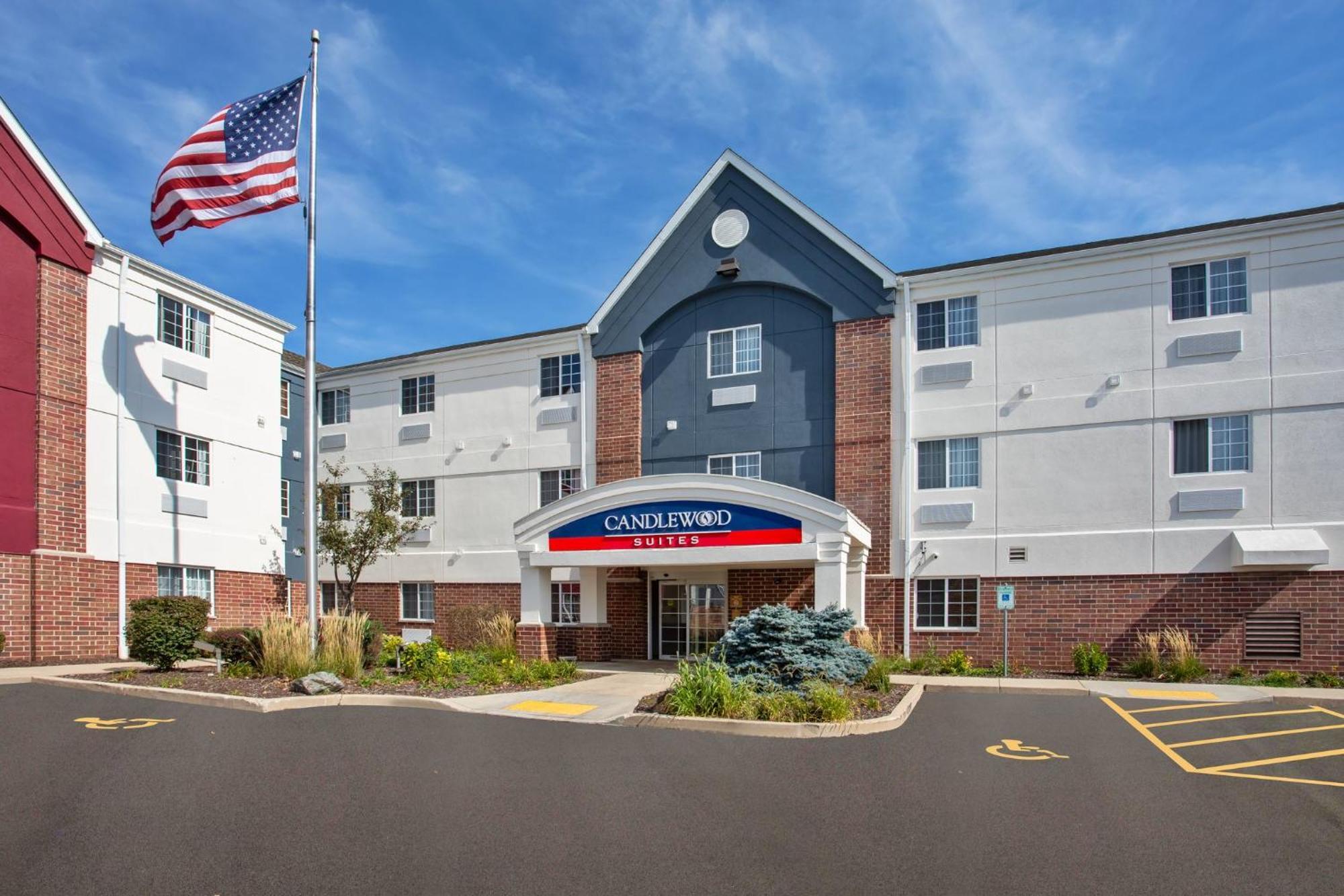 Candlewood Suites Kenosha, An Ihg Hotel Pleasant Prairie Exterior photo